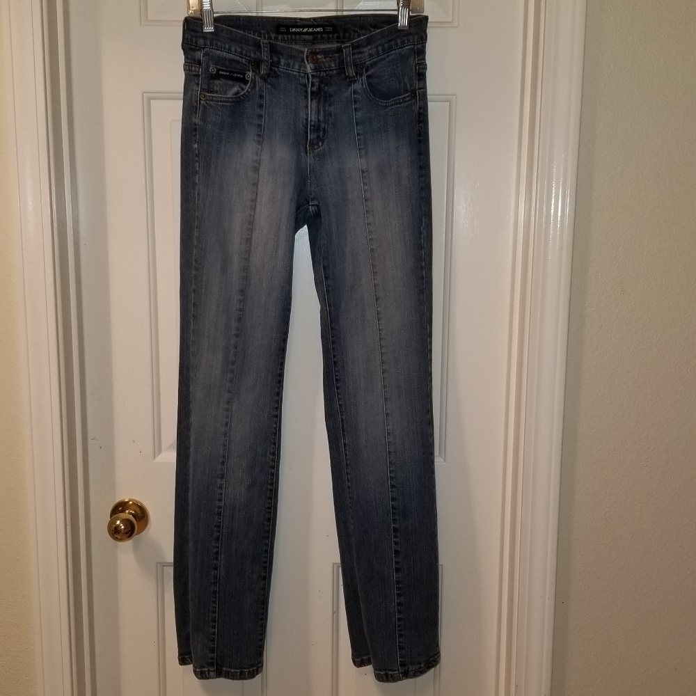 ✅DKNY JEANS, straight leg, Stretch Denim size 4 #200